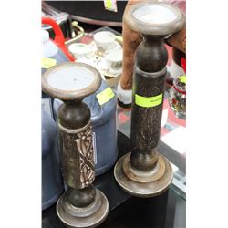 PAIR OF WOODEN CANDLE STICKS - 1 WITH CRACK