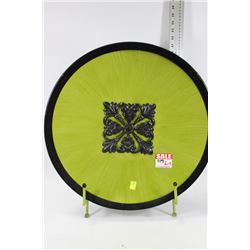 LARGE GREEN & BLACK PLATE ON STAND