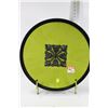 Image 1 : LARGE GREEN & BLACK PLATE ON STAND