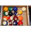 Image 1 : SET OF BILLIARD BALLS