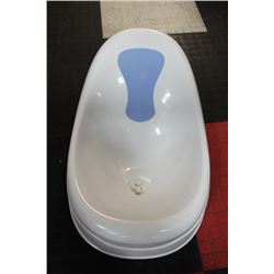 WHITE BABY BATH