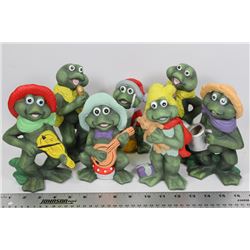 TRAY OF ASSORTED FROG FIGURINES