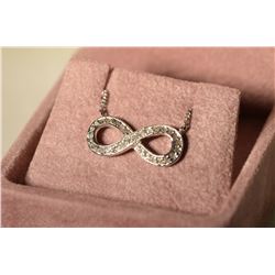 10K White Gold Diamond Pendant