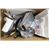 Image 1 : TRAY OF ASSORTED KITCHENWARE