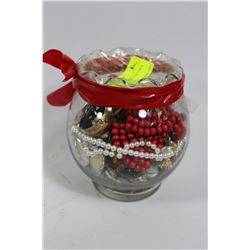 DECORATIVE JAR WITH CONTENTS AS THEY COME