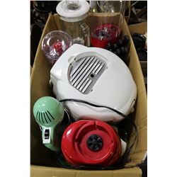 BOX OF ASSORTED KITCHEN APPLIANCES & KITCHENWARE