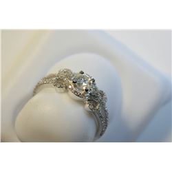 14K GOLD DIAMOND (0.3CT & 0.3CT) RING