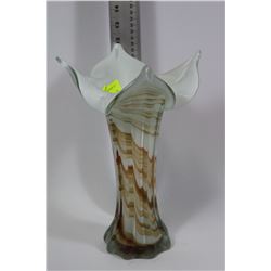 BROWN AND WHITE ART GLASS VASE
