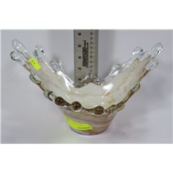 BROWN AND WHITE ART GLASS BOWL