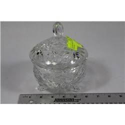 FOOTED PINWHEEL CRYSTAL BOWL WITH LID