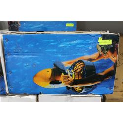 DOLPHIN UNDERWATER SCOOTER IN BOX