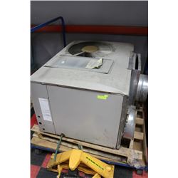 COMMERCIAL AIR CONDITIONING UNIT
