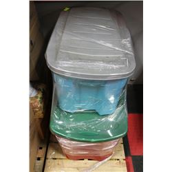 SMALL PALLET OF ASSORTED XMAS DECOR & SUPPLIES