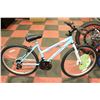 Image 1 : HUFFY 18 SPEED LADIES MOUNTAIN BIKE