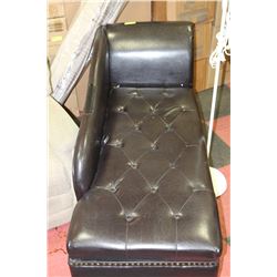 LEATHERETTE CHAISE LOUNGE CHAIR (USED)