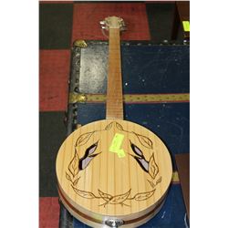 BANJO - NEEDS STRINGS