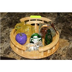 WOOD LAZY SUSAN W/ ESTATE ORNAMENTS