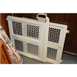 SAFETY 1ST BABY GATE