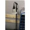 Image 1 : BLACK FLOOR LAMP