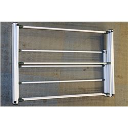 METAL CLOTHES DRYING RACK