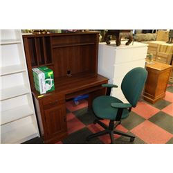 OFFICE DESK W HUTCH AND GREEN HYDRAULIC LIFT