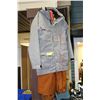 Image 1 : SNOWBOARDING OUTFIT - SIZE M