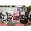 Image 1 : 55" X 40" LONDON FRAMED CANVAS
