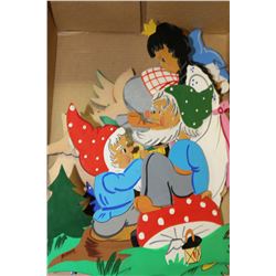 VINTAGE SNOW WHITE & DWARVES WALL HANGINGS
