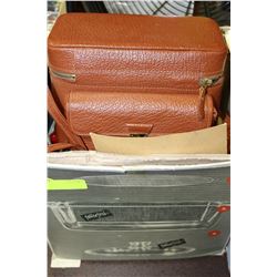 ESTATE BOX OF VINTAGE CAMERAS ON CHOICE