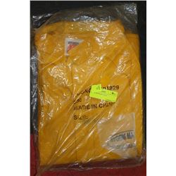 SET OF NEW RAIN GEAR