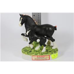 1974 POTTERS CLYDESDALE & COLT DECANTER