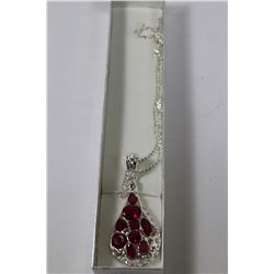 SILVER TONE NECKLACE WITH MULTI STONE PENDANT