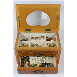 MED JEWELLERY BOX WITH CONTENTS