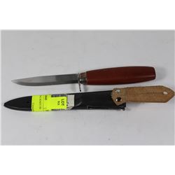 SWEDISH HUNTING KNIFE IN SHEATH