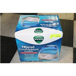 VICKS COOL MOISTURE HUMIDIFIER