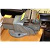 Image 1 : LARGE HEAVY DUTY VISE