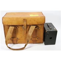 VINTAGE LEATHER CAMERA CASE W/  KODAK CAMERA