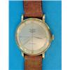 Image 1 : A gentlemans 18ct gold Universal Polerouter Deluxe wrist watch with baton numerals and centre sec...