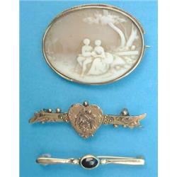 A Victorian 2-colour 9ct gold heart shaped bar brooch, a shell cameo brooch and a sapphire and di...