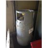 Image 1 : FORK LIFT PROPANE TANK