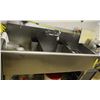 Image 1 : STAINLESS STEEL TRIPLE SINK