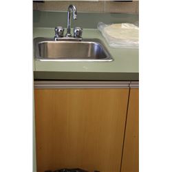COUNTER W/ SINK