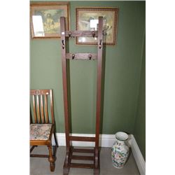Large super cool double pole coat rack Rm 105