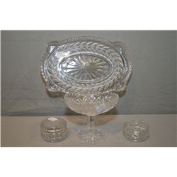 Selection of crystal including tray, trinket box and comport