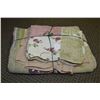 Image 1 : Selection of linens including bedspread, skirt, pillows, etc