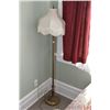 Image 1 : Vintage floor lamp with cast base