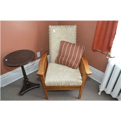 Oak framed antique Morris chair