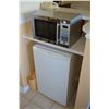 Image 1 : Danby bar fridge and sunbeam microwave