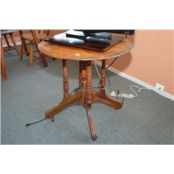 Antique round Eastlake style occasional table