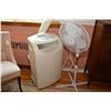 Image 1 : Fedders portable air conditioner and a Homestyles oscillating fan